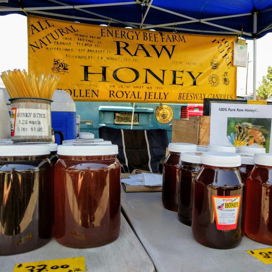 Energy Bee Farm - Farmers market stand (Foodzooka)
